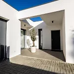 Mariana - By Smarthomes Вилла